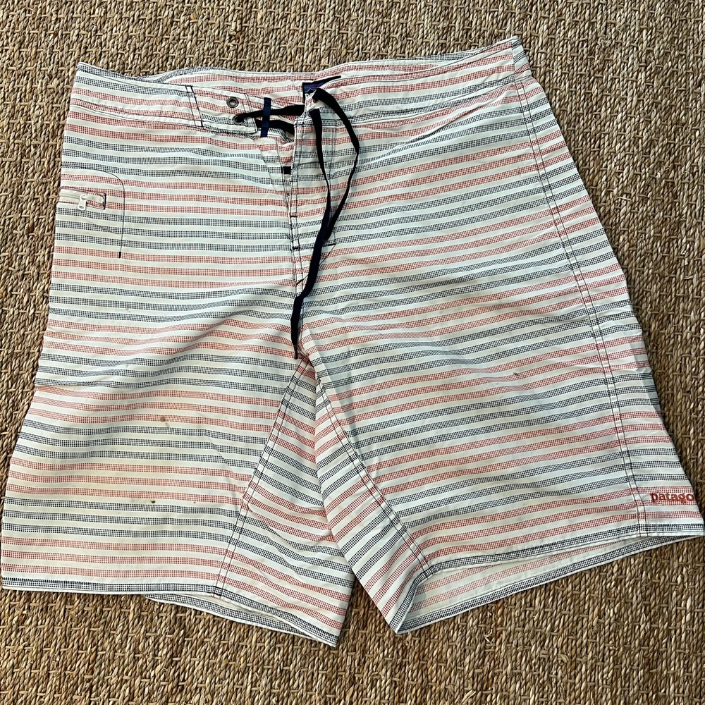 Patagonia Board Shorts - size 34